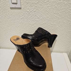 Softt studded leather mule